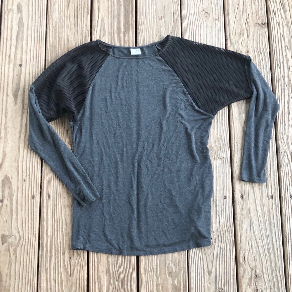 ❤️Champion Mesh Shoulder Top❤️